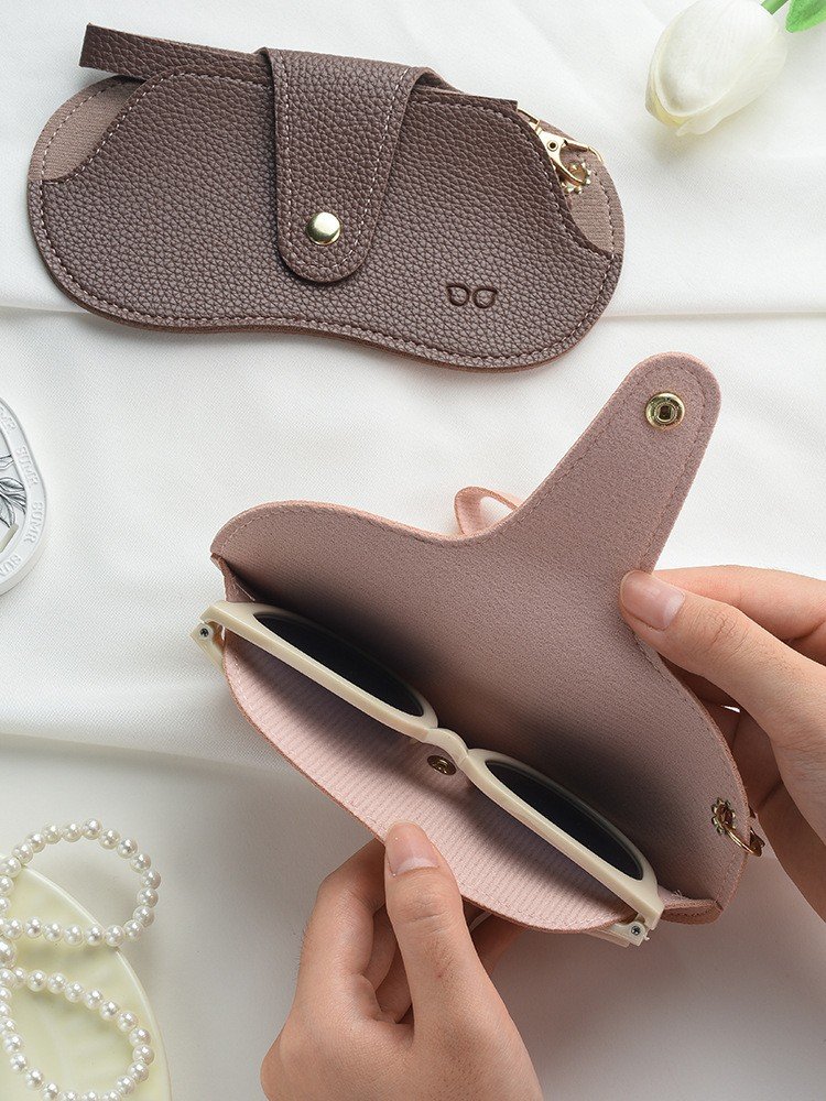 Portable Lanyard Pu Leather Sunglasses Pouch, Travel Outdoor Hanging Eyeglasses Bag, Eyewear Sleeve with Snap Closure - Image 3