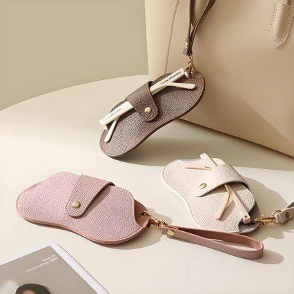 Portable Lanyard Pu Leather Sunglasses Pouch, Travel Outdoor Hanging Eyeglasses Bag, Eyewear Sleeve with Snap Closure